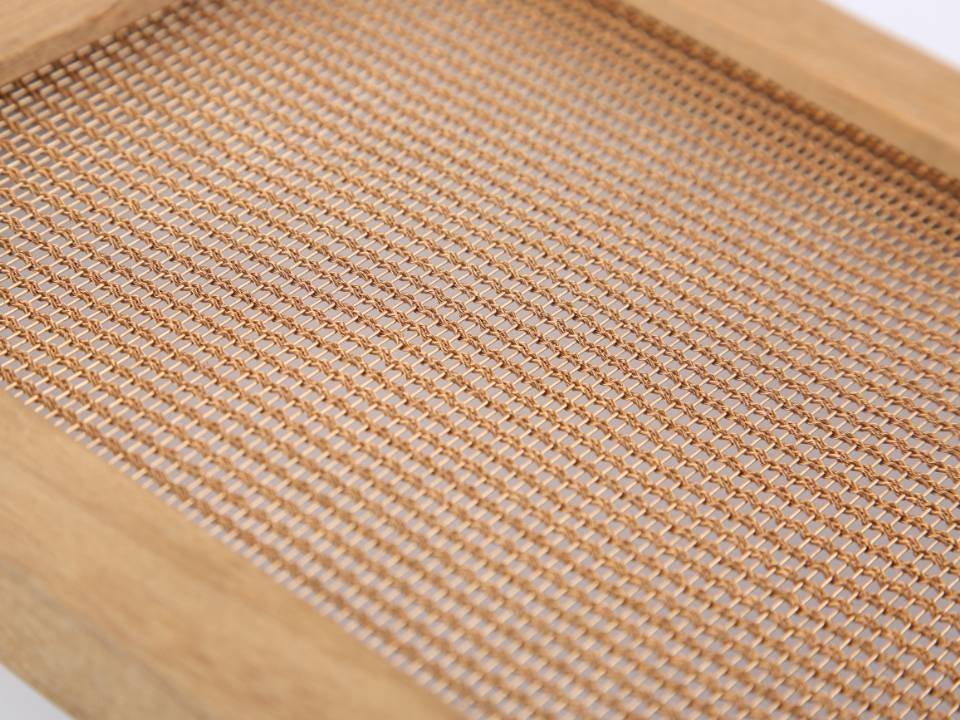 A Athena-0505D weave spacing architectural mesh.