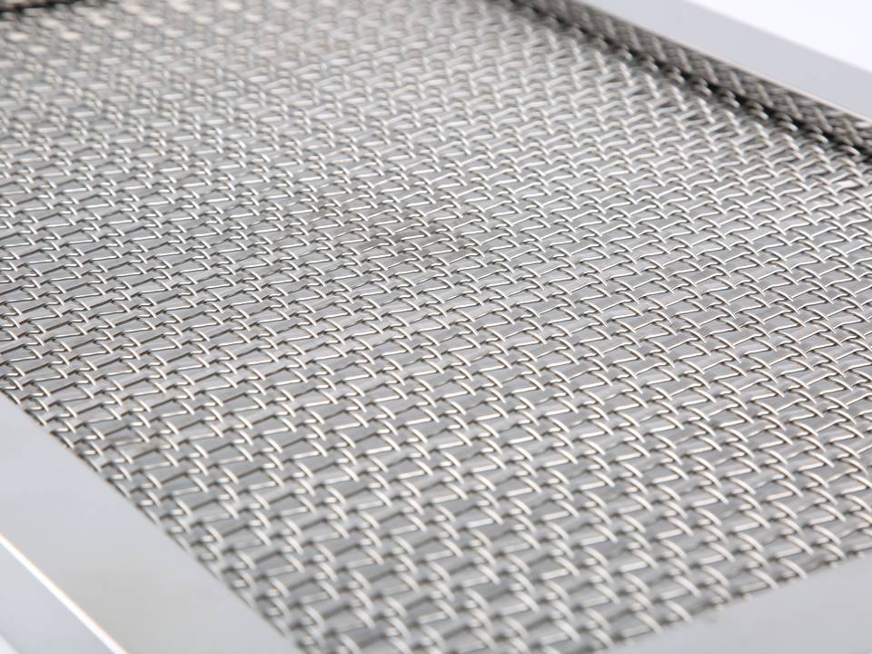 A Athena-40510D-S weave spacing architectural mesh.